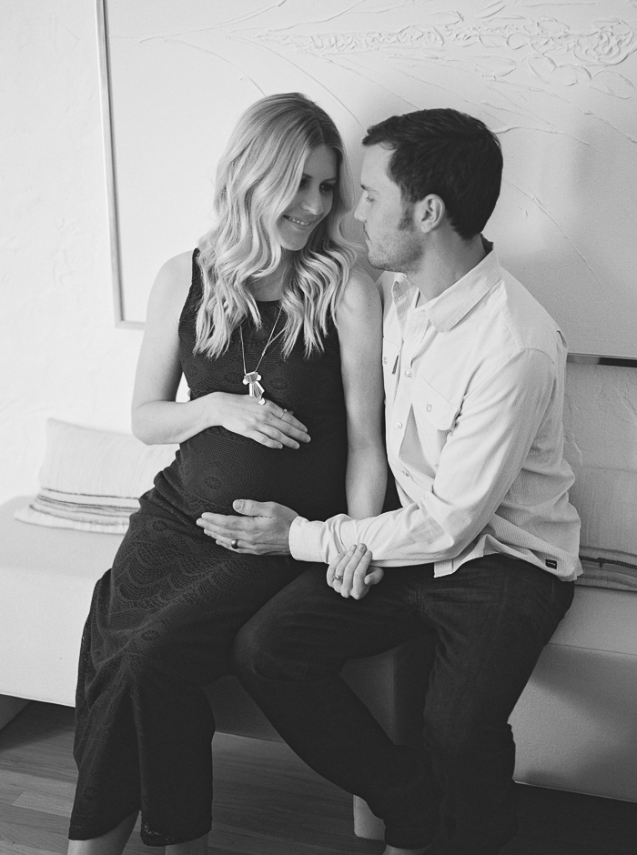 Los Angeles at Home Maternity Photos by Lauren Bauer-07