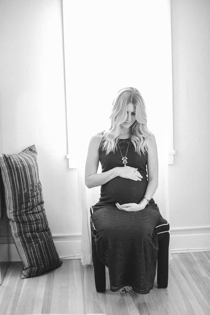 Los Angeles at Home Maternity Photos by Lauren Bauer-15