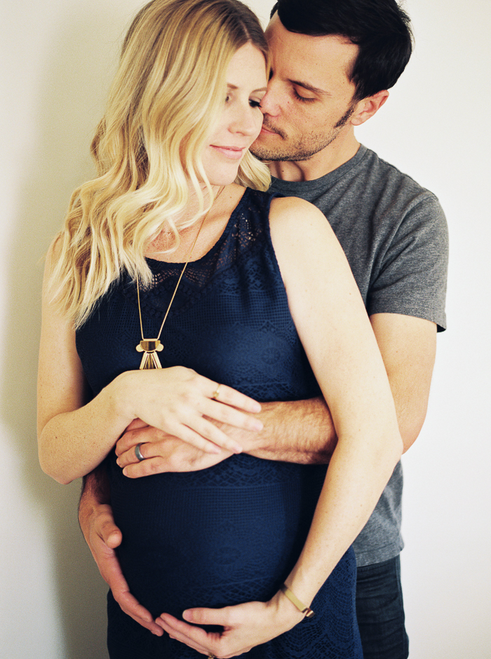 Los Angeles at Home Maternity Photos by Lauren Bauer-16