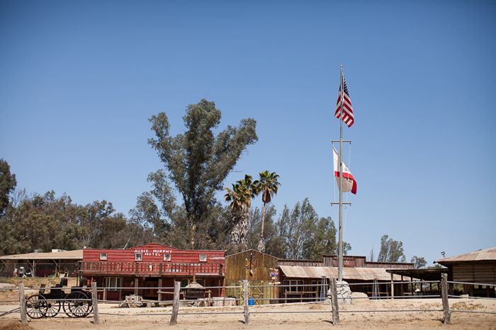 WOODEN NICKEL RANCH WEDDING_01